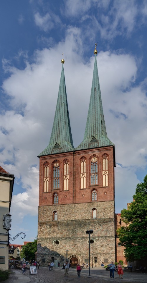 D6A_9857_8_9_fused_2048