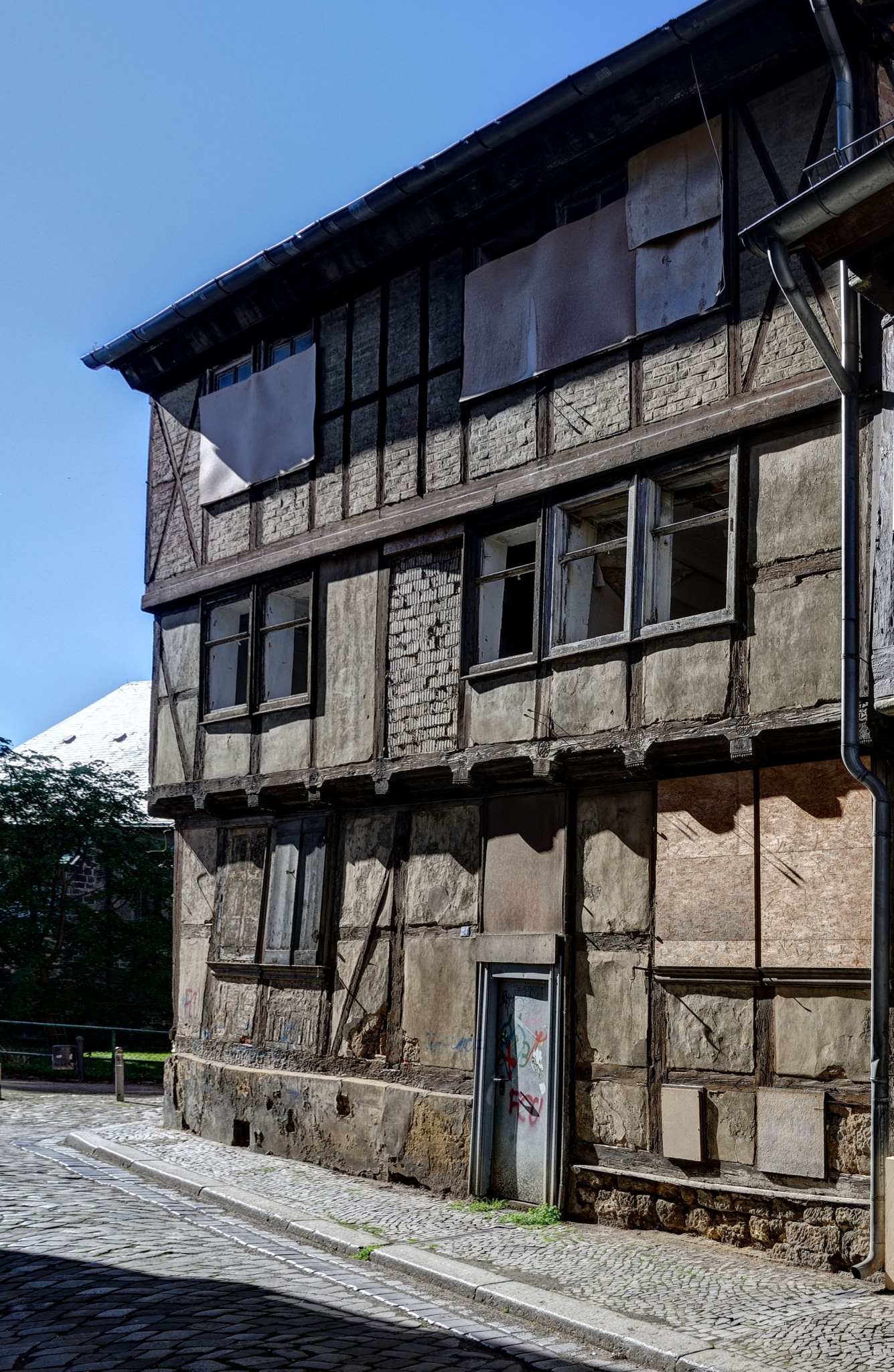 D6B_0197_8_9_fused_2048